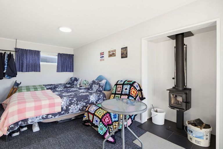 Photo of property in 14 Worcester Street, Hampden, 9410