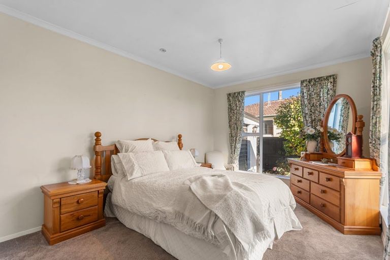 Photo of property in 12 Petries Road, Woodend, 7610