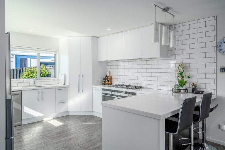 Photo of property in 6 Mullion Lane, Burwood, Christchurch, 8083