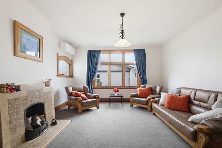 Photo of property in 30 Wharfe Street, South Hill, Oamaru, 9400