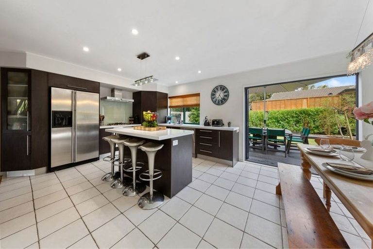 Photo of property in 30 Simon Owen Place, Golflands, Auckland, 2013