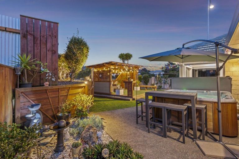 Photo of property in 170 Guildford Drive, Paraparaumu Beach, Paraparaumu, 5032