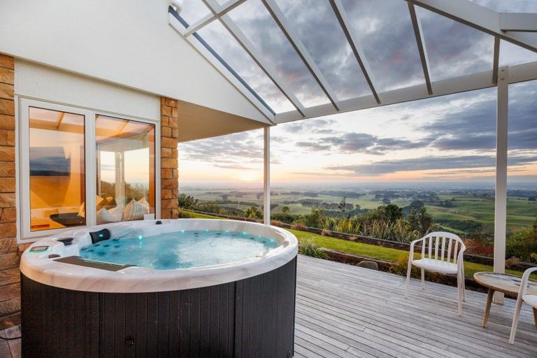 Photo of property in 333 Ngahere Park Road, Turitea, Palmerston North, 4472