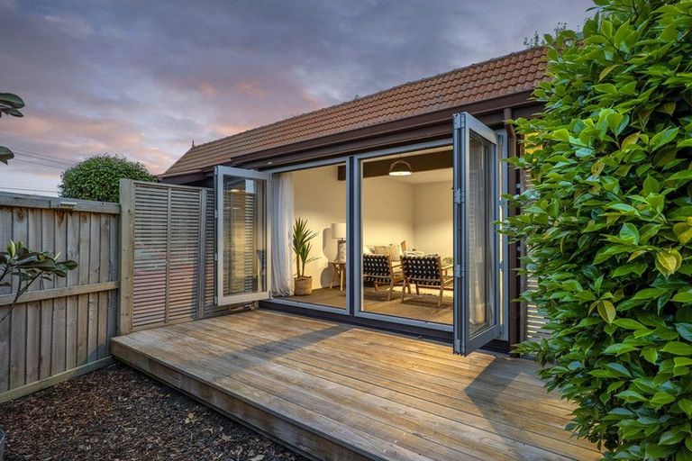 Photo of property in 321 Wairakei Road, Burnside, Christchurch, 8053