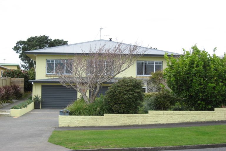 Photo of property in 31 Ropiha Street, Fitzroy, New Plymouth, 4312