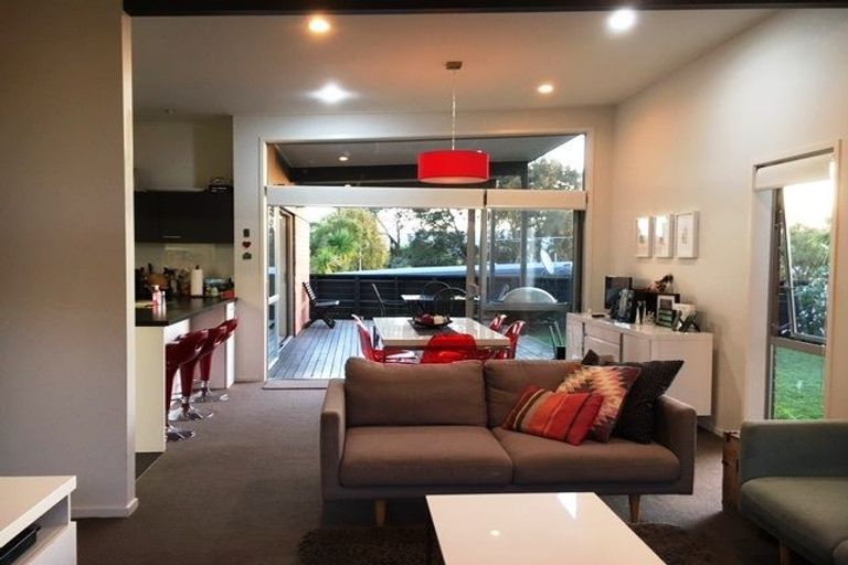 Photo of property in 32 Norcross Avenue, Henderson, Auckland, 0612