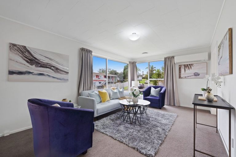 Photo of property in 1 Benmore Place, Manurewa, Auckland, 2102