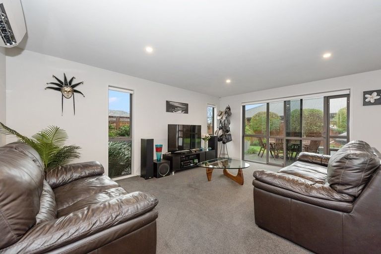 Photo of property in 6 Foxbury Court, Rototuna North, Hamilton, 3210