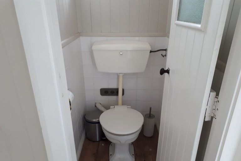 Photo of property in 241 Ilam Road, Ilam, Christchurch, 8041