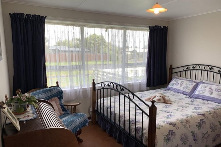 Photo of property in 145 Miranda Street, Stratford, 4332