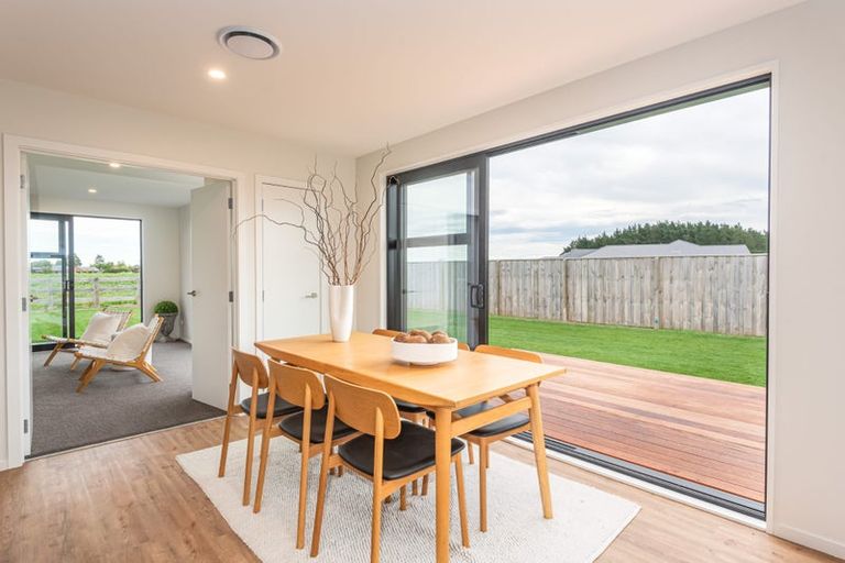 Photo of property in 18 Plover Avenue, Amberley, 7410