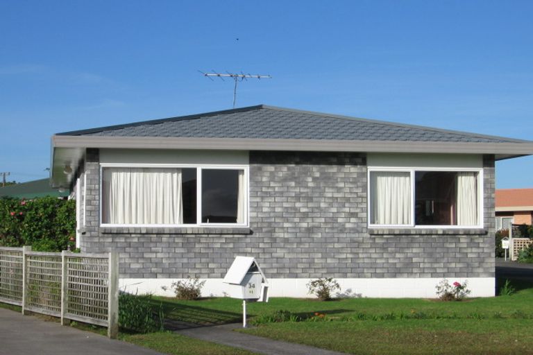 Photo of property in 34b Lakeside Drive, Orewa, 0931