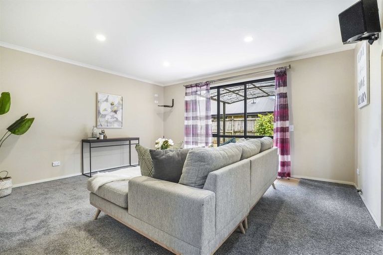 Photo of property in 49 Nottingham Drive, Hamilton East, Hamilton, 3216