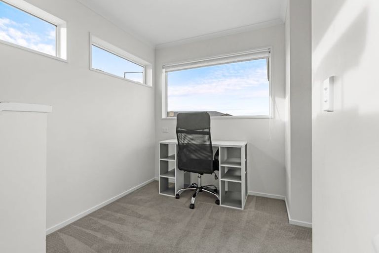 Photo of property in 11 George Square West, Wigram, Christchurch, 8025