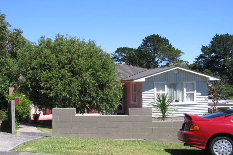 Photo of property in 2/43 Kia Ora Road, Beach Haven, Auckland, 0626