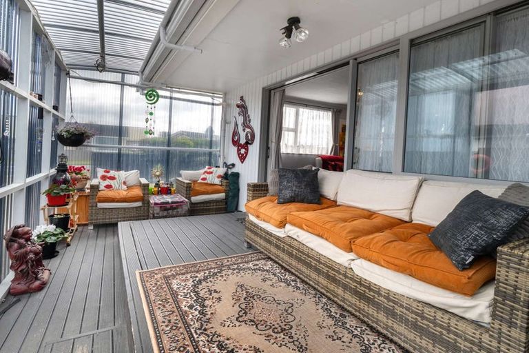 Photo of property in 31 Cross Street, Castlecliff, Whanganui, 4501