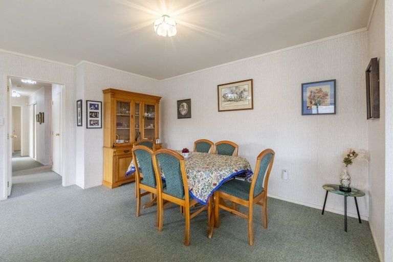 Photo of property in 3 Belgrove Drive, Waipukurau, 4200