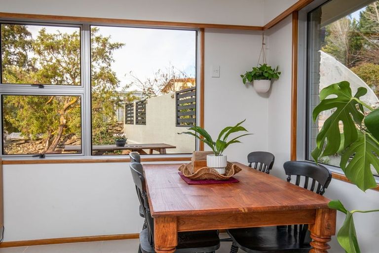 Photo of property in 18 Branxholm Street, Roxburgh, 9500