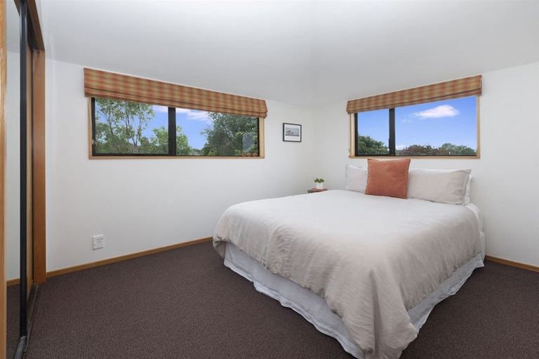 Photo of property in 2/5a Regency Crescent, Redwood, Christchurch, 8051