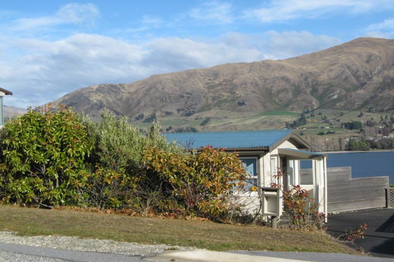 Photo of property in 126 Lismore Street, Wanaka, 9305