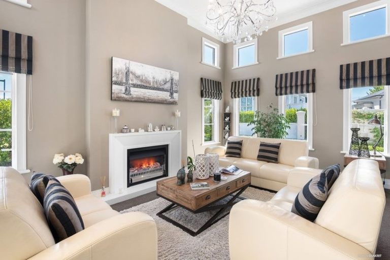 Photo of property in 20 Saint Andrews Way, Albany, Auckland, 0632