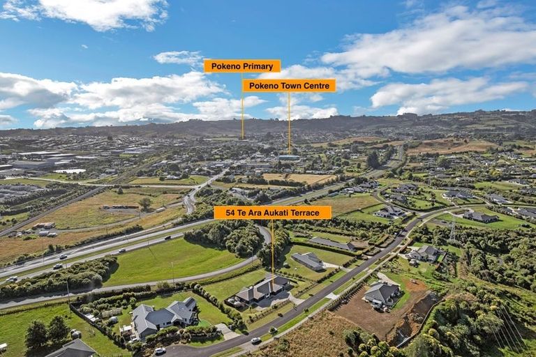Photo of property in 54 Te Ara Aukati Terrace, Pokeno, 2471