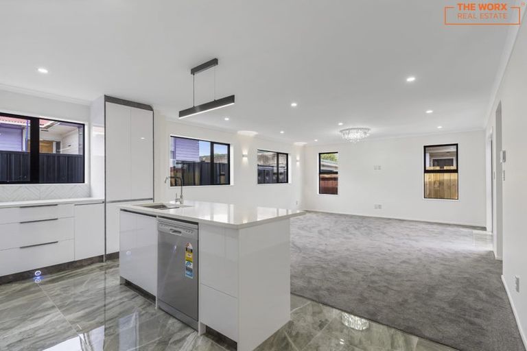 Photo of property in 10b Mervan Street, Mangere East, Auckland, 2024