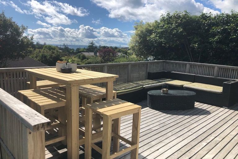 Photo of property in 1/61 Glamorgan Drive, Torbay, Auckland, 0630