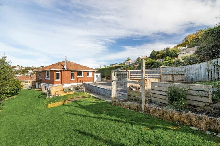 Photo of property in 38 Lindsay Road, Caversham, Dunedin, 9011