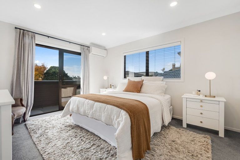 Photo of property in 202 Whitford Road, Shamrock Park, Auckland, 2016