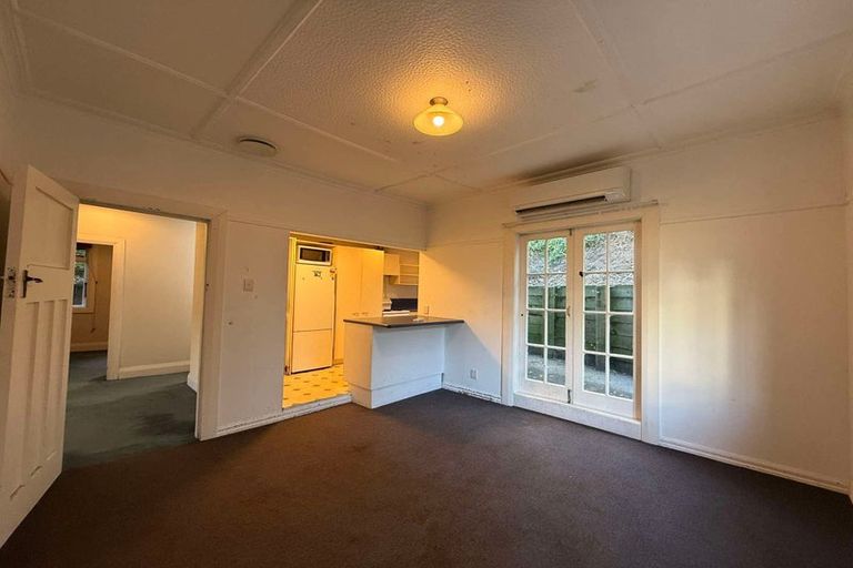 Photo of property in 76 Aro Street, Aro Valley, Wellington, 6021