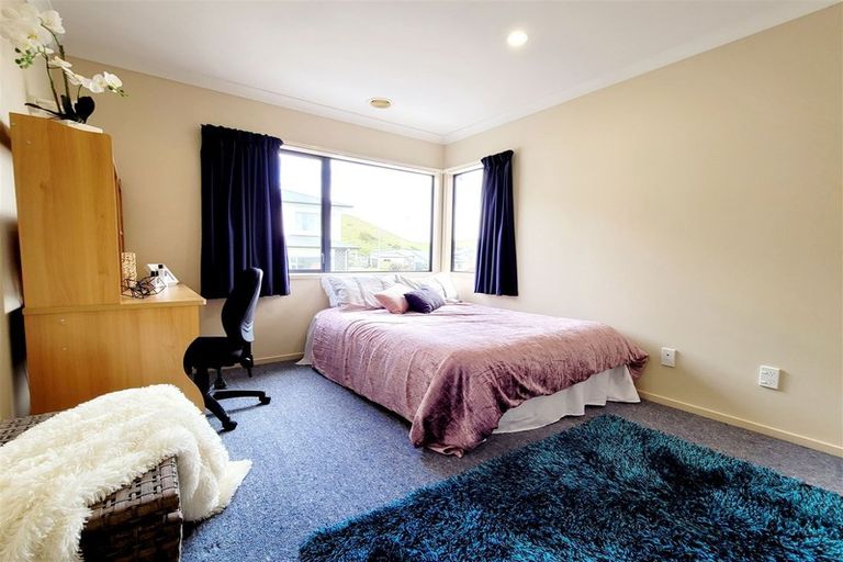 Photo of property in 3 Comber Place, Johnsonville, Wellington, 6037