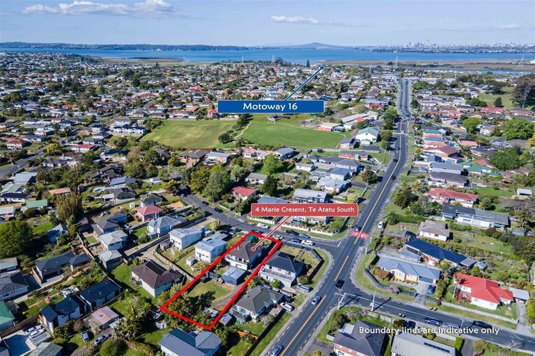 Photo of property in 4 Marie Crescent, Te Atatu South, Auckland, 0610