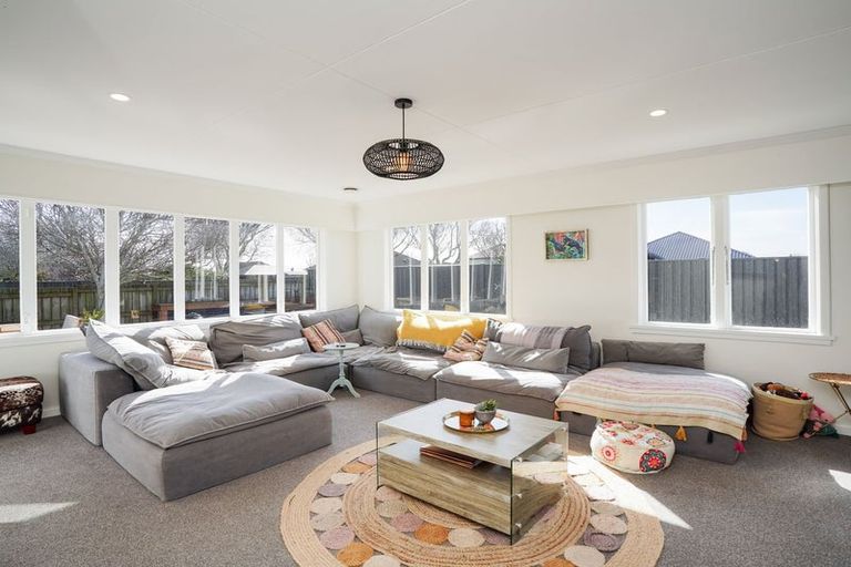 Photo of property in 10 Joseph Street, Waverley, Invercargill, 9810