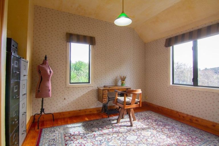 Photo of property in 420 Mangakura Road, Helensville, 0875