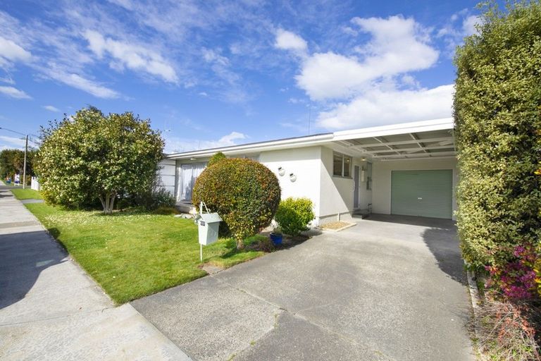 Photo of property in 30 Chester Street, Taradale, Napier, 4112