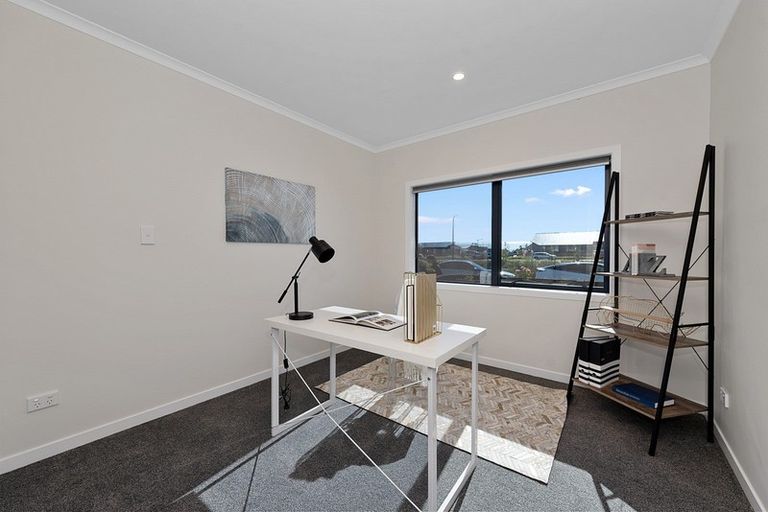 Photo of property in 5 Lissaman Place, Chartwell, Hamilton, 3210