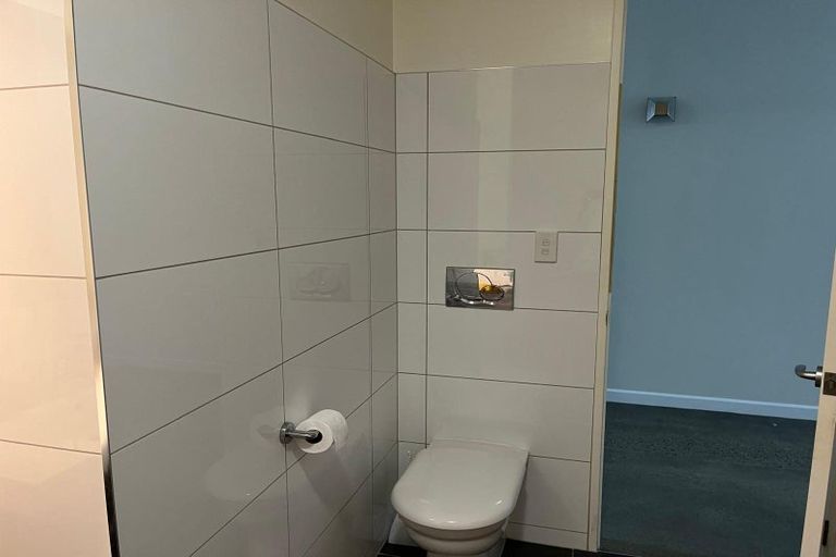 Photo of property in 25u5 Home Street, Mount Victoria, Wellington, 6011