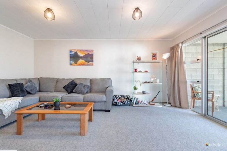 Photo of property in 53f4- Ebdentown Street, Ebdentown, Upper Hutt, 5018