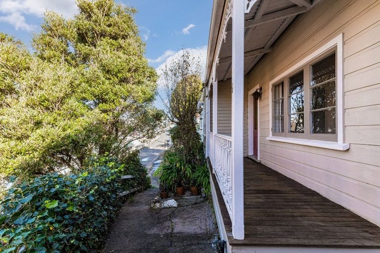 Photo of property in 4 Hanson Street, Mount Cook, Wellington, 6021