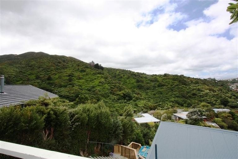 Photo of property in 14u2 Doris Gordon Crescent, Crofton Downs, Wellington, 6035