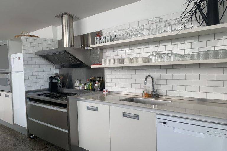 Photo of property in Bayview Apartments, 362 Lake Terrace, Two Mile Bay, Taupo, 3330