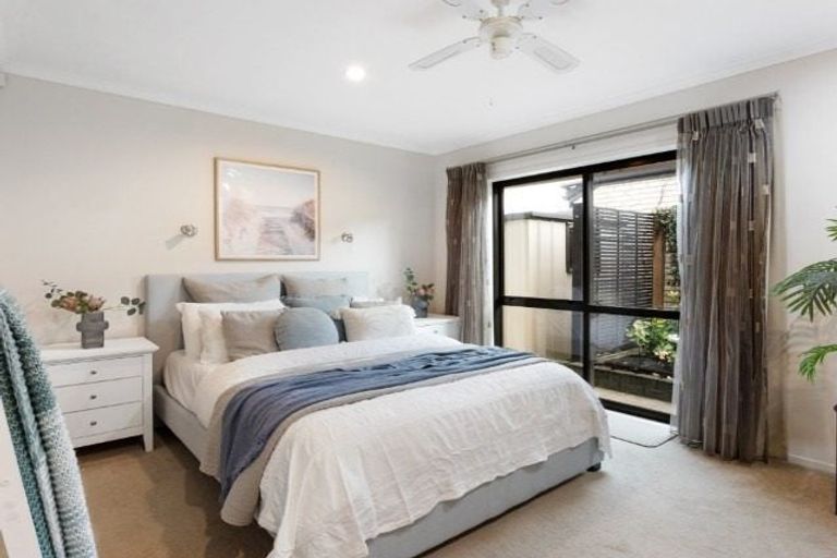 Photo of property in 405b Devonport Road, Tauranga South, Tauranga, 3112