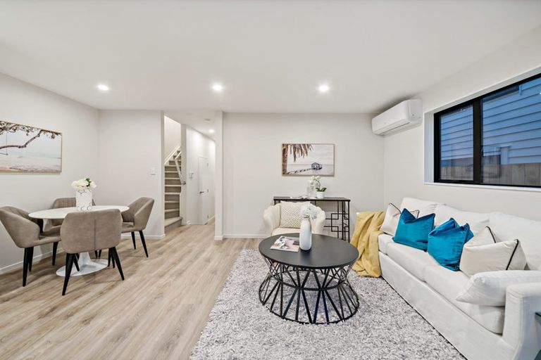 Photo of property in 8b Butterworth Drive, Glendene, Auckland, 0602
