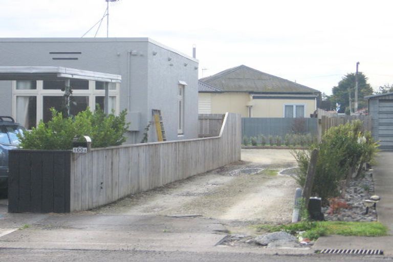 Photo of property in 100 Barden Street, Mayfair, Hastings, 4122
