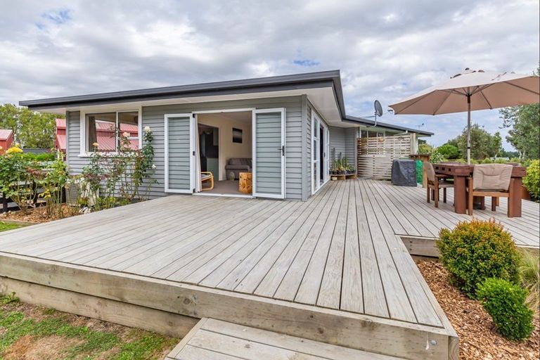Photo of property in 174 Muhunoa Road West, Ohau, 5570