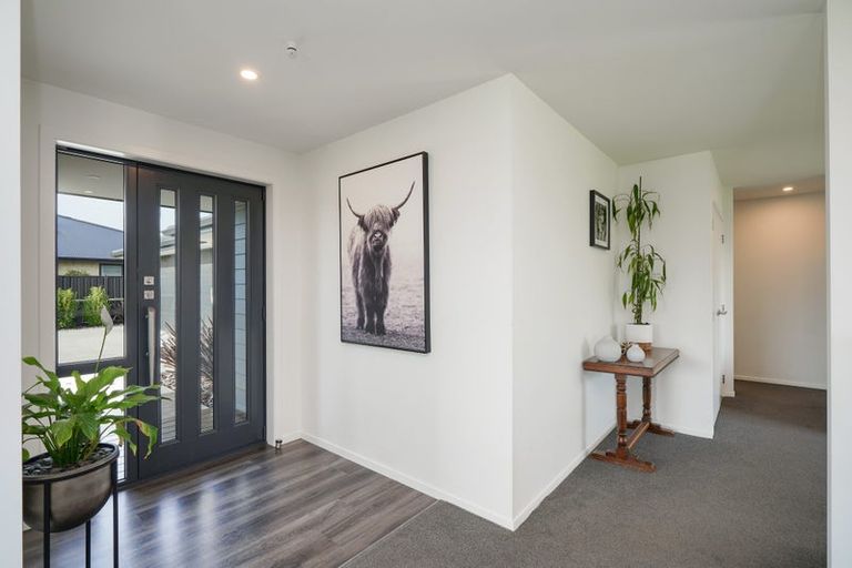 Photo of property in 12 Pegasus Place, Seaward Bush, Invercargill, 9812