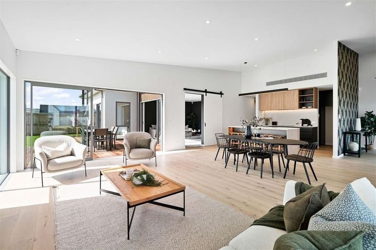 Photo of property in 4 Frank Ernest Crescent, Prebbleton, 7604