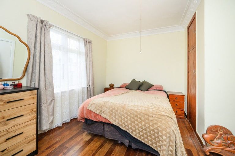 Photo of property in 23 Jenks Street, Foxton, 4814