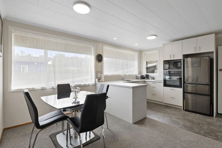 Photo of property in 1/5 Waimea Street, Westown, New Plymouth, 4310